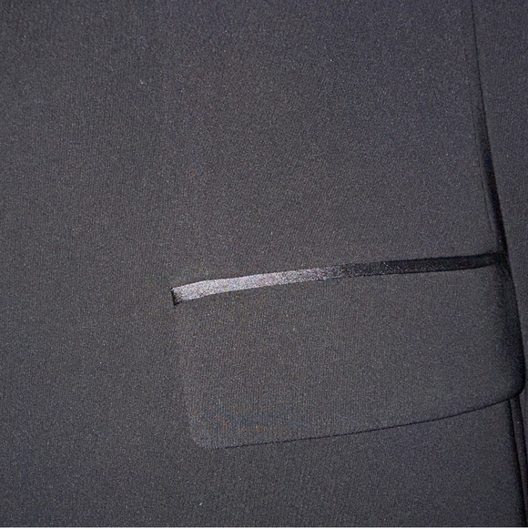 Elegant Woman Black Tuxedo Pantsuit - Picture 9 of 11